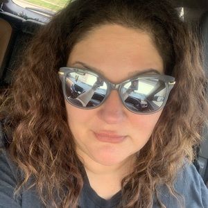 Meet your Posher, Kasey